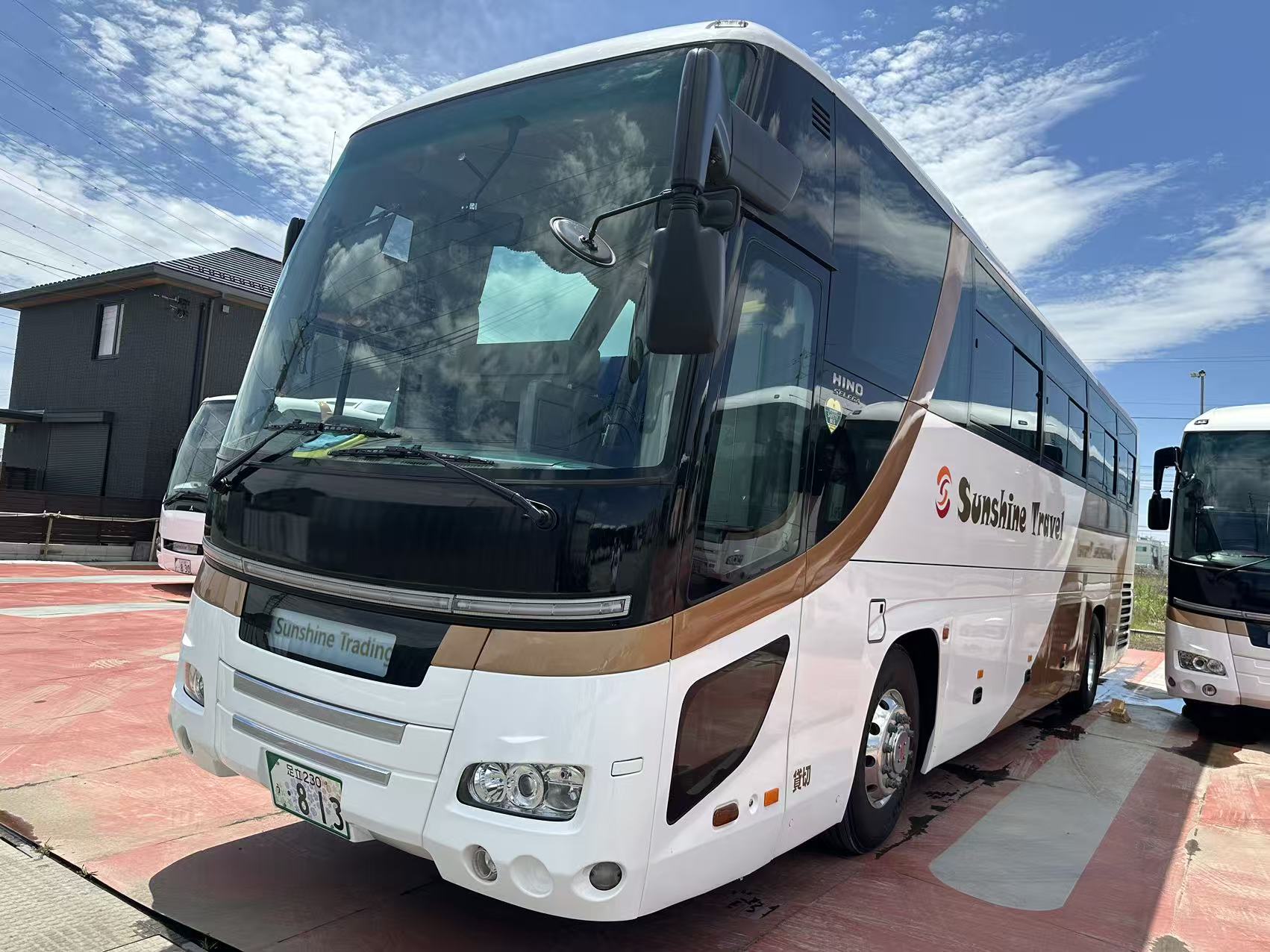 HINO バス 813
