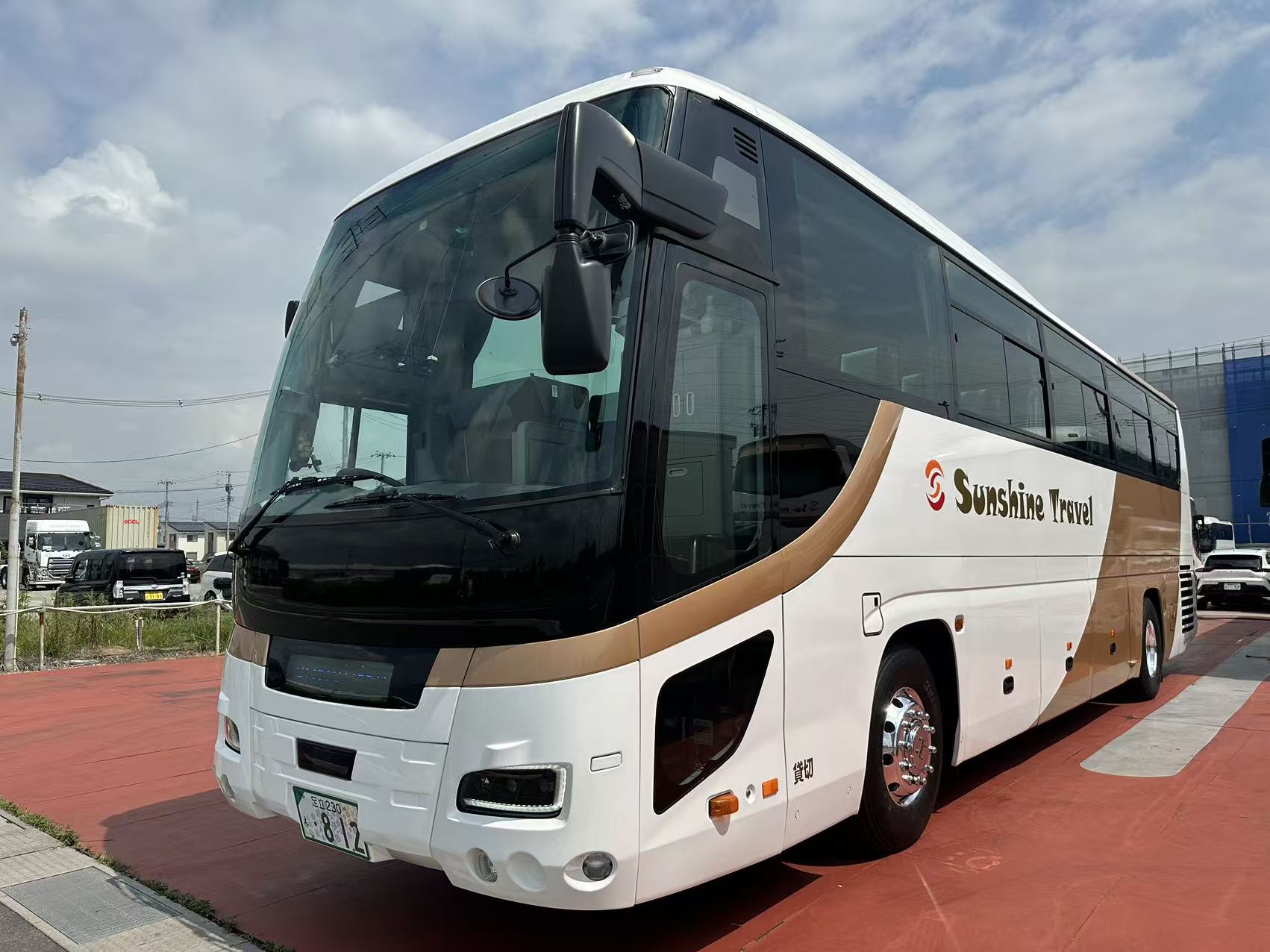HINO バス812
